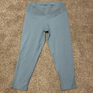 Victoria’s Secret Sport Capri Leggings